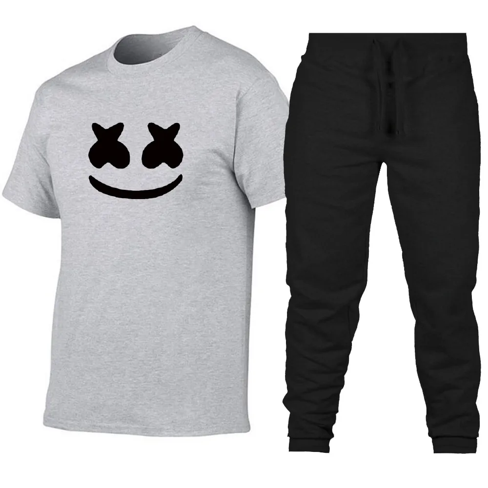 summer New casual sports Cotton T-shirt+pants men's quality couple sportswear printing Smiling face T-shirt + pants two-piece
summer New casual sports Cotton T-shirt+pants men's quality couple sportswear printing Smiling face T-shirt + pants two-piece