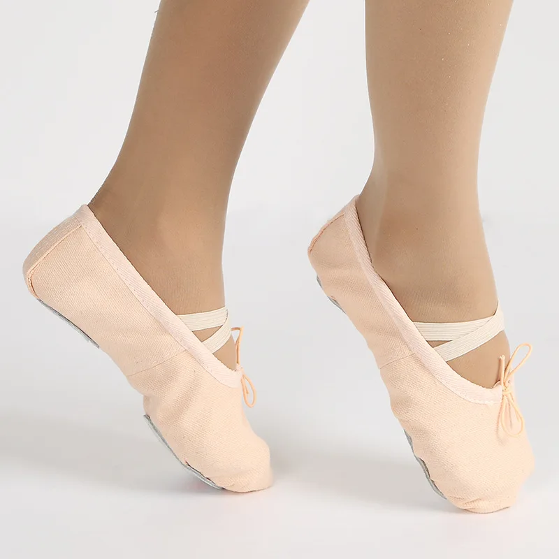 Girls Shoes High Quality Kids Ballet Shoes Children Pointe Shoes Dance Slippers Yoga Girls Flats Shoes For Mother And Daughter
Girls Shoes High Quality Kids Ballet Shoes Children Pointe Shoes Dance Slippers Yoga Girls Flats Shoes For Mother And Daughter