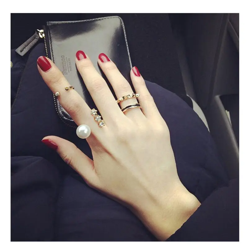 AOMU 1SET Korea Imitation Pearl Rhinestones Ring Fashion Exaggeration Opening Adjustable Ring For Women Jewelry Set
AOMU 1SET Korea Imitation Pearl Rhinestones Ring Fashion Exaggeration Opening Adjustable Ring For Women Jewelry Set
