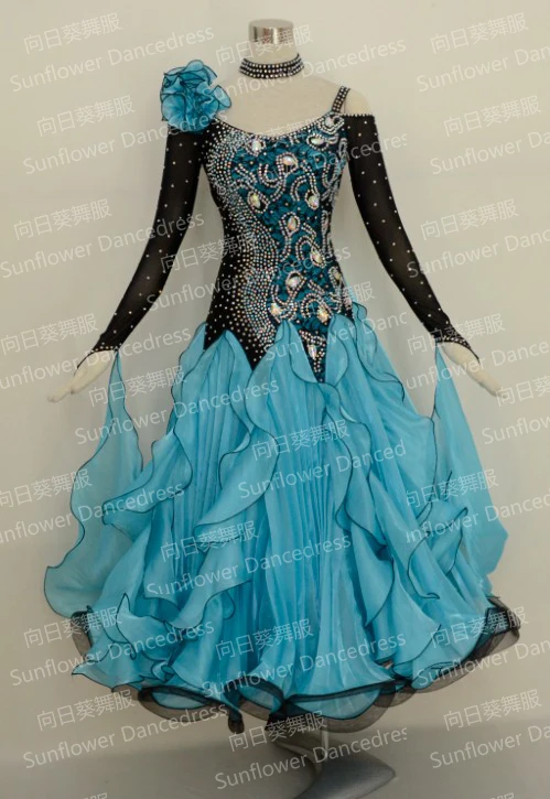 New Competition Slik organza ballroom Standard dance dress,dance clothing,stage wear,ballom dance wear,jazz danse costume
New Competition Slik organza ballroom Standard dance dress,dance clothing,stage wear,ballom dance wear,jazz danse costume