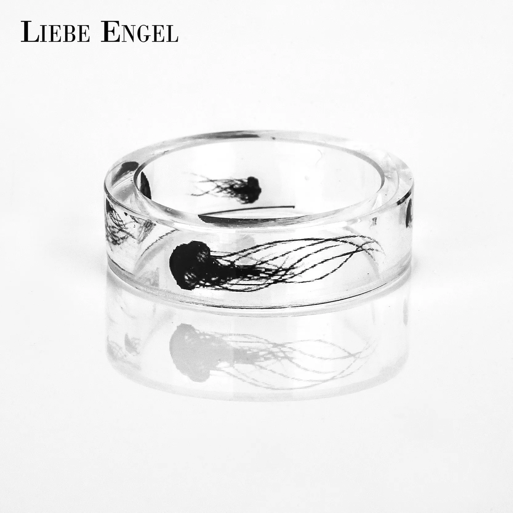 LIEBE ENGEL Fashion Ring Handmade Transparent Jellyfish Resin Rings Scenery Inside Black and White Women Finger Knuckle Ring
LIEBE ENGEL Fashion Ring Handmade Transparent Jellyfish Resin Rings Scenery Inside Black and White Women Finger Knuckle Ring