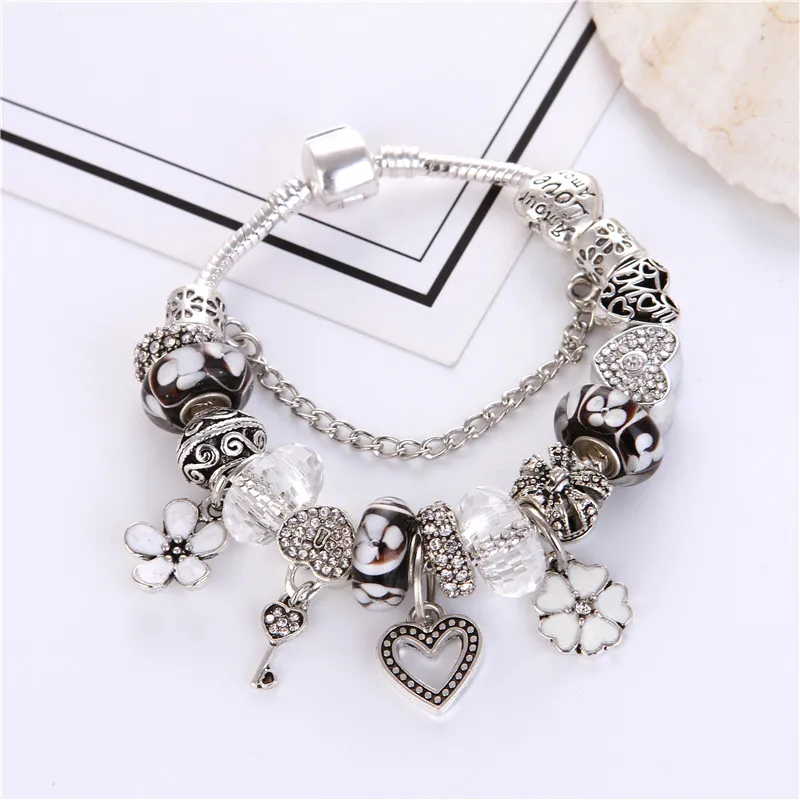 High Quality White crystal Heart flower Noble Pretty Charm Bracelet Pan Bracelet For Women/Gril gift jewelry Drop Shipping
High Quality White crystal Heart flower Noble Pretty Charm Bracelet Pan Bracelet For Women/Gril gift jewelry Drop Shipping
