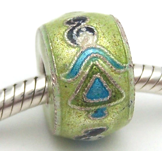 XFNYL03-2 Fit Bracelet DIY S925 Silver Beads Freedom Essence Charms Collection Real S925 Sterling Silver Jewelry Beads
XFNYL03-2 Fit Bracelet DIY S925 Silver Beads Freedom Essence Charms Collection Real S925 Sterling Silver Jewelry Beads