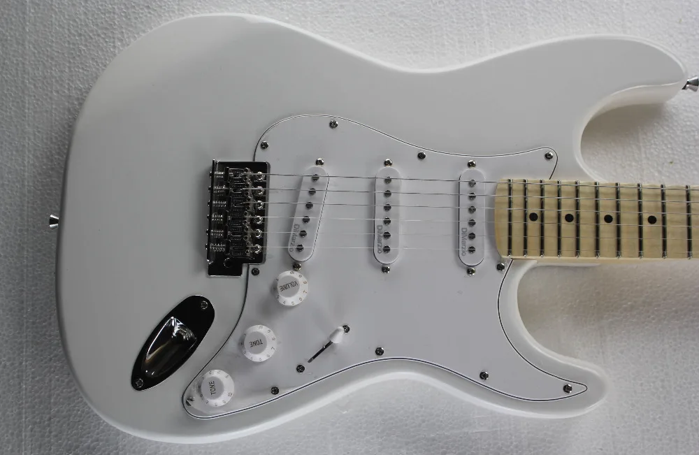 Vintage white Yngwie Malmsteen Scalloped maple fretboard Dimarzio Pickups Big Head ST 6 string electric guitar can customized
Vintage white Yngwie Malmsteen Scalloped maple fretboard Dimarzio Pickups Big Head ST 6 string electric guitar can customized