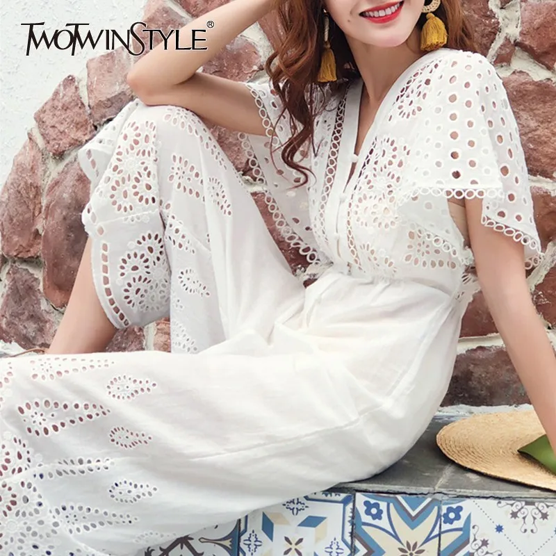 TWOTWINSTYLE Summer Hollow Out Jumpsuits V Neck Short Sleeve Perspective High Waist Beach Style Pants Female 2019 Fashion New
TWOTWINSTYLE Summer Hollow Out Jumpsuits V Neck Short Sleeve Perspective High Waist Beach Style Pants Female 2019 Fashion New