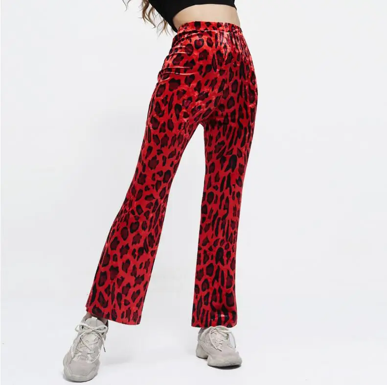 Leopard Print Long Pants Women 2018 Autumn Winter Casual Flared Trousers High Elastic Waist Red Velvet Pants Capris Female
Leopard Print Long Pants Women 2018 Autumn Winter Casual Flared Trousers High Elastic Waist Red Velvet Pants Capris Female