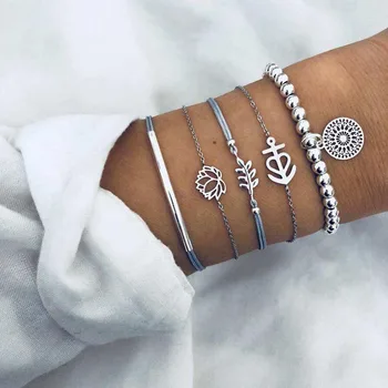 DAXI 12 Design Bohemian Butterfly Sequin Moon Crystal Gem Shiny Silver Color Multilayer Chain Bracelet Set Women Party Jewelry
DAXI 12 Design Bohemian Butterfly Sequin Moon Crystal Gem Shiny Silver Color Multilayer Chain Bracelet Set Women Party Jewelry