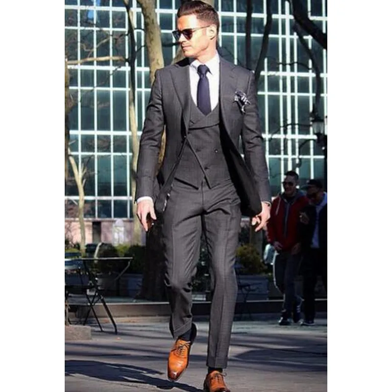 Latest Coat Pant Designs Grey Double Breasted Formal Men Suit Skinny Simple Custom Men Tuxedo 3 Piece (Jacket+Pants+Vest) K353
Latest Coat Pant Designs Grey Double Breasted Formal Men Suit Skinny Simple Custom Men Tuxedo 3 Piece (Jacket+Pants+Vest) K353