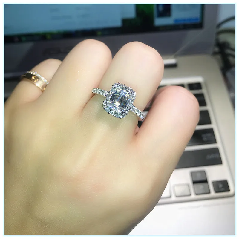 Classic Engagement ring 925 Sterling silver Bijou Princess cut aaaaa cz Wedding Band Rings for women Bridal Party Jewelry
Classic Engagement ring 925 Sterling silver Bijou Princess cut aaaaa cz Wedding Band Rings for women Bridal Party Jewelry