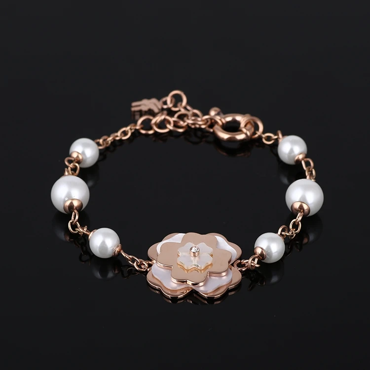 Europe and America Shell Clover Flower Pearl Multilayer Elegant temperament Bracelet Birthday Gift Friends
Europe and America Shell Clover Flower Pearl Multilayer Elegant temperament Bracelet Birthday Gift Friends