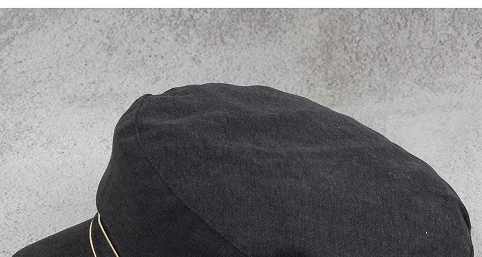 hat377_24