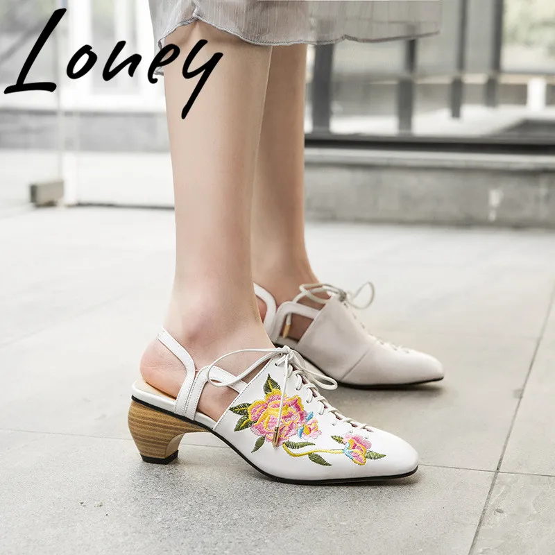 Loney New Genuine Leather Rome Gladiator Lace Up Summer Sandals Floral Embroidered HIgh Heel Sandals Shoes Women
Loney New Genuine Leather Rome Gladiator Lace Up Summer Sandals Floral Embroidered HIgh Heel Sandals Shoes Women