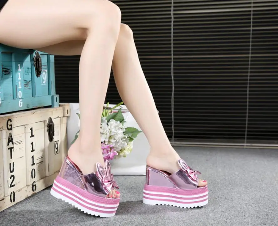 Spring and summer slope with raised rabbit ears waterproof platform fish mouth shoes
Spring and summer slope with raised rabbit ears waterproof platform fish mouth shoes