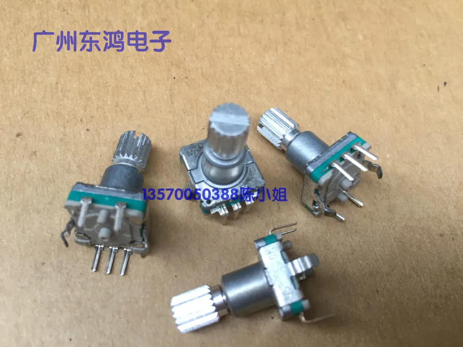 1pcs ALPS Alps EC11 encoder with switch 30, positioning number 15, pulse spot, saw tooth shaft length 15MM
1pcs ALPS Alps EC11 encoder with switch 30, positioning number 15, pulse spot, saw tooth shaft length 15MM