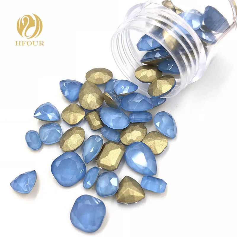 Hot selling Blue Mocha pointback glass crystal non hotfix rhinestones for nail decorations Mixed shape Mixed size 20pcs/50pcs
Hot selling Blue Mocha pointback glass crystal non hotfix rhinestones for nail decorations Mixed shape Mixed size 20pcs/50pcs