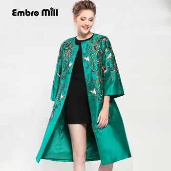 High quality runway women long trench coat autumn and winter vintage royal embroidery windbreaker women overcoat female M-XXXL
High quality runway women long trench coat autumn and winter vintage royal embroidery windbreaker women overcoat female M-XXXL