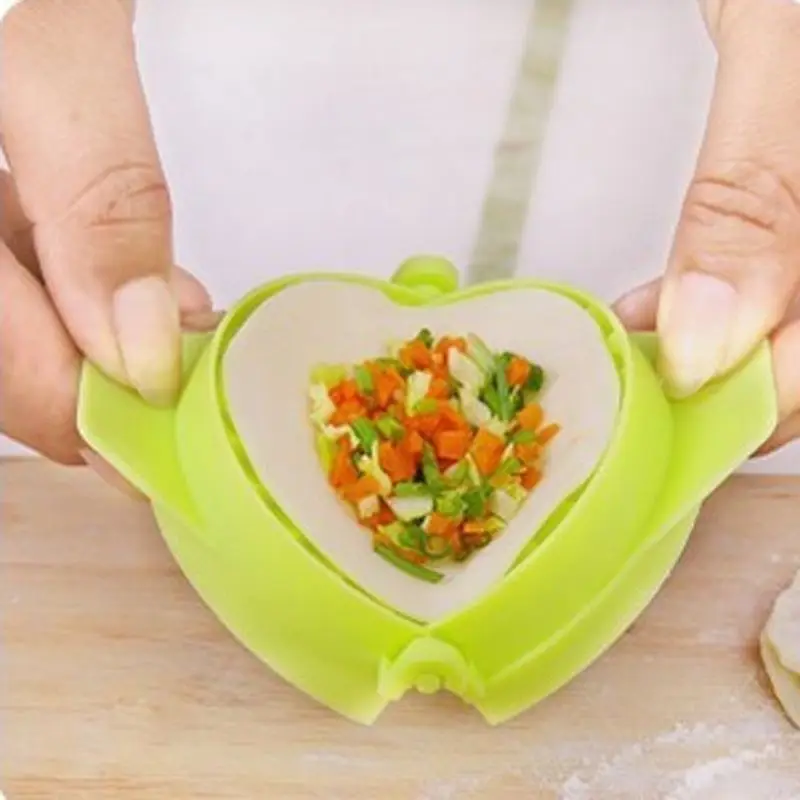 Best Selling Simple Dumpling Maker Jiaozi Dumpling Easy DIY Mold Device Home Kitchen Tool Useful Convenient Kitchen Tool
Best Selling Simple Dumpling Maker Jiaozi Dumpling Easy DIY Mold Device Home Kitchen Tool Useful Convenient Kitchen Tool