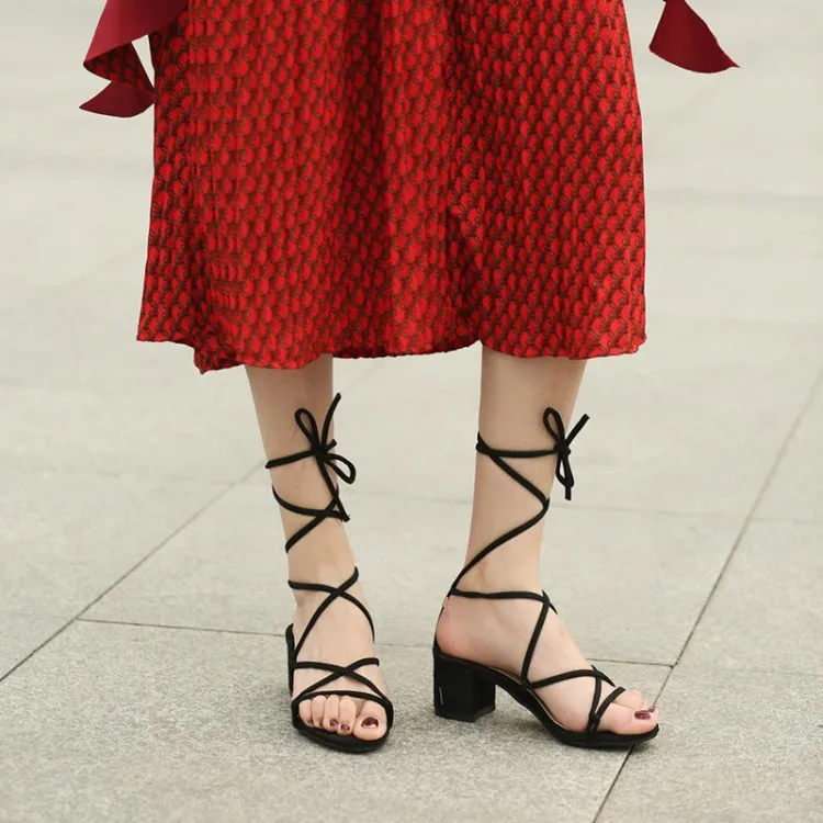 Big Size 9 10 11 12 high heels sandals women shoes woman summer ladies Cross lacing thick heel with middle heel
Big Size 9 10 11 12 high heels sandals women shoes woman summer ladies Cross lacing thick heel with middle heel