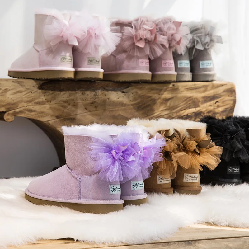 2008 New Autumn and Winter Sheepskin Fur-in-One Snow Boots Women's Mid-barrel Lace Butterfly Knot Warm Shoes
2008 New Autumn and Winter Sheepskin Fur-in-One Snow Boots Women's Mid-barrel Lace Butterfly Knot Warm Shoes