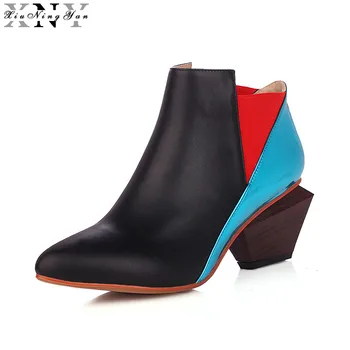 XiuNingYan Women Genuine Leather Mixed Color Pointed Toe Irregular Square Heels Ankle Boots Winter Boots Woman Plus Size 34-43
XiuNingYan Women Genuine Leather Mixed Color Pointed Toe Irregular Square Heels Ankle Boots Winter Boots Woman Plus Size 34-43