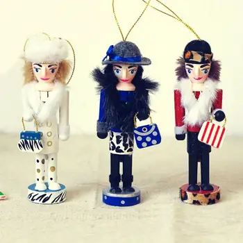 HT009 puppets doll toy New Nutcracker puppet 12cm White Formica Tyrant walnuts people children gift 3 pcs/lot
HT009 puppets doll toy New Nutcracker puppet 12cm White Formica Tyrant walnuts people children gift 3 pcs/lot
