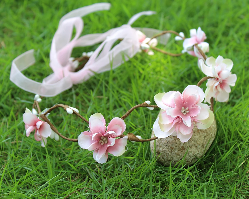 Mix color Sunflower Crown Headband Wedding Festival Double Row Floral Garland Hairband Floral Head Wreath Decor
Mix color Sunflower Crown Headband Wedding Festival Double Row Floral Garland Hairband Floral Head Wreath Decor