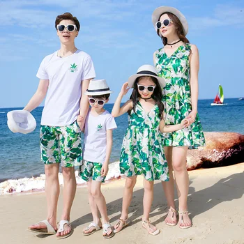 Family matching clothes father mother daughter son mom mommy and me clothes beach dress tshirts pants couple family look wear 17
Family matching clothes father mother daughter son mom mommy and me clothes beach dress tshirts pants couple family look wear 17