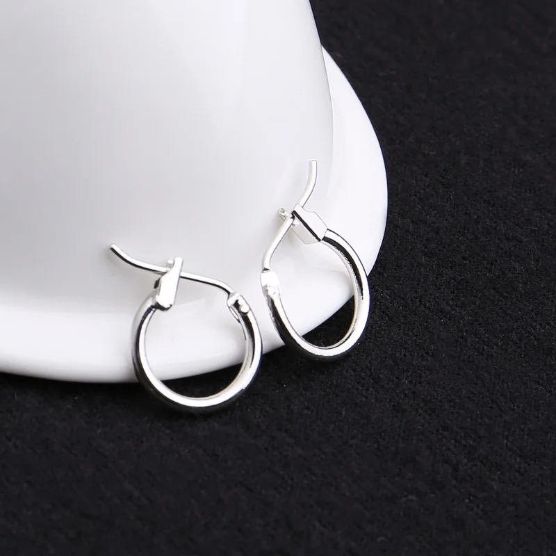New Fashion Popular Circle Ear Ring Ear Stud Couple Earrings Copper Material Men And Women Earrings With Accessories Wholesale
New Fashion Popular Circle Ear Ring Ear Stud Couple Earrings Copper Material Men And Women Earrings With Accessories Wholesale