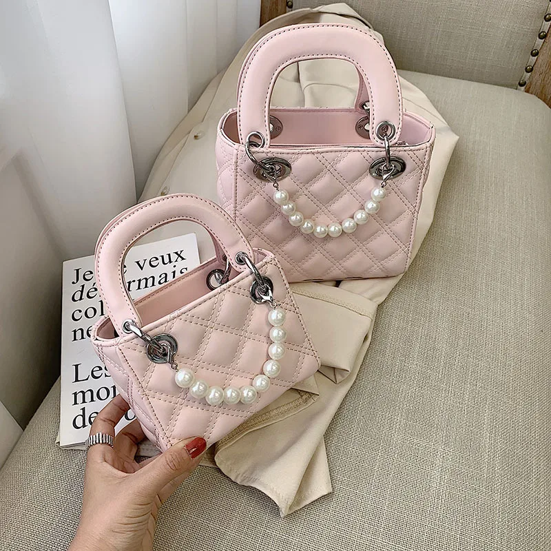 New Fashion Pearl Women Small Handbag Square Chain Plaid Mother and Kid's Tote Bag Female Brand Design Shoulder crossbody Bag
New Fashion Pearl Women Small Handbag Square Chain Plaid Mother and Kid's Tote Bag Female Brand Design Shoulder crossbody Bag