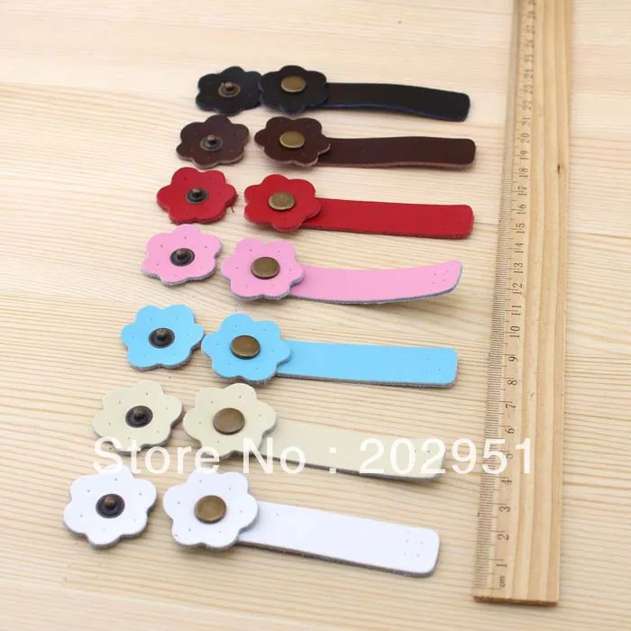 Handmade Material Lovely Flower Shape Hasp Leather Hasp for DIY Purse/Bag, DIY Decoation Button 14pcs/lot Free shipping
Handmade Material Lovely Flower Shape Hasp Leather Hasp for DIY Purse/Bag, DIY Decoation Button 14pcs/lot Free shipping