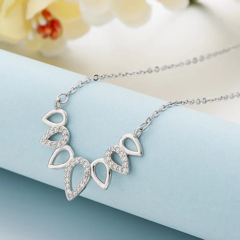 HeeZen New Charm Shinning Stars Cubic Zircon Necklaces & Pendants Necklace Chain Valentine's Day / Qixi Gift for Women Accessory
HeeZen New Charm Shinning Stars Cubic Zircon Necklaces & Pendants Necklace Chain Valentine's Day / Qixi Gift for Women Accessory