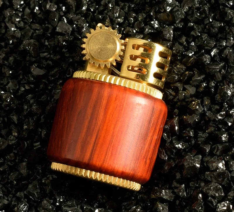 ZORRO Vintage Copper Gasoline Lighter Oil Petrol Refillable Flint Kerosene Grinding Wheels Fire Gas Lighter
ZORRO Vintage Copper Gasoline Lighter Oil Petrol Refillable Flint Kerosene Grinding Wheels Fire Gas Lighter
