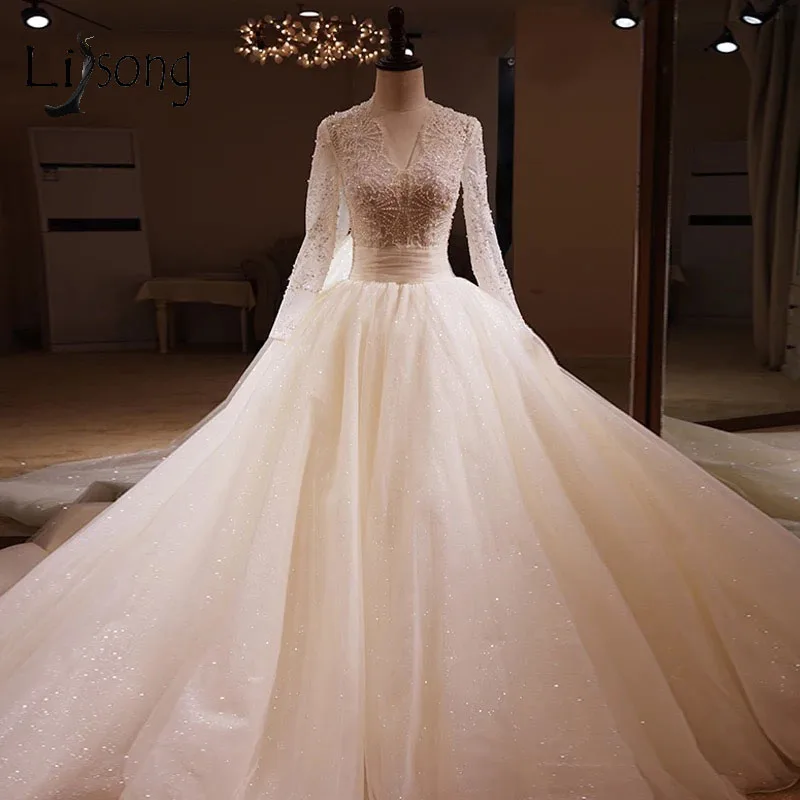 Fashion Beaded Lace Wedding Dresses 2018 Elegant Sparkle Tulle Bridal Gowns With Full Sleeves Backless Vestidos De Novia
Fashion Beaded Lace Wedding Dresses 2018 Elegant Sparkle Tulle Bridal Gowns With Full Sleeves Backless Vestidos De Novia