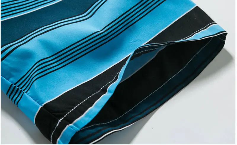 3710366395_1250333684