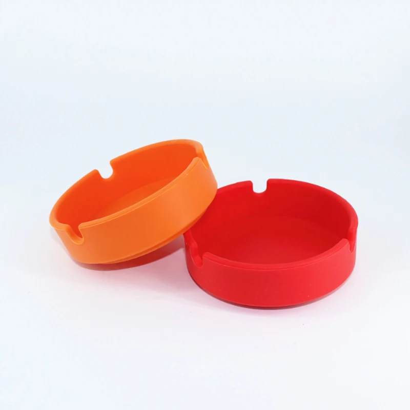 Portable ashtray quality silicone simple round eco-friendly high temperature pressure-resistant smoke-free gifts Random Color
Portable ashtray quality silicone simple round eco-friendly high temperature pressure-resistant smoke-free gifts Random Color