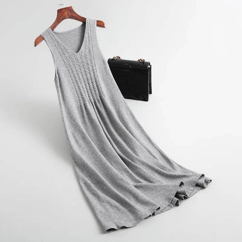 J201 New Brief V Neck Twist Braid Jacquard Pattern Sleeveless Slim Waist Knitted Tank Dress Ladies Japan Sweater Dresses
J201 New Brief V Neck Twist Braid Jacquard Pattern Sleeveless Slim Waist Knitted Tank Dress Ladies Japan Sweater Dresses