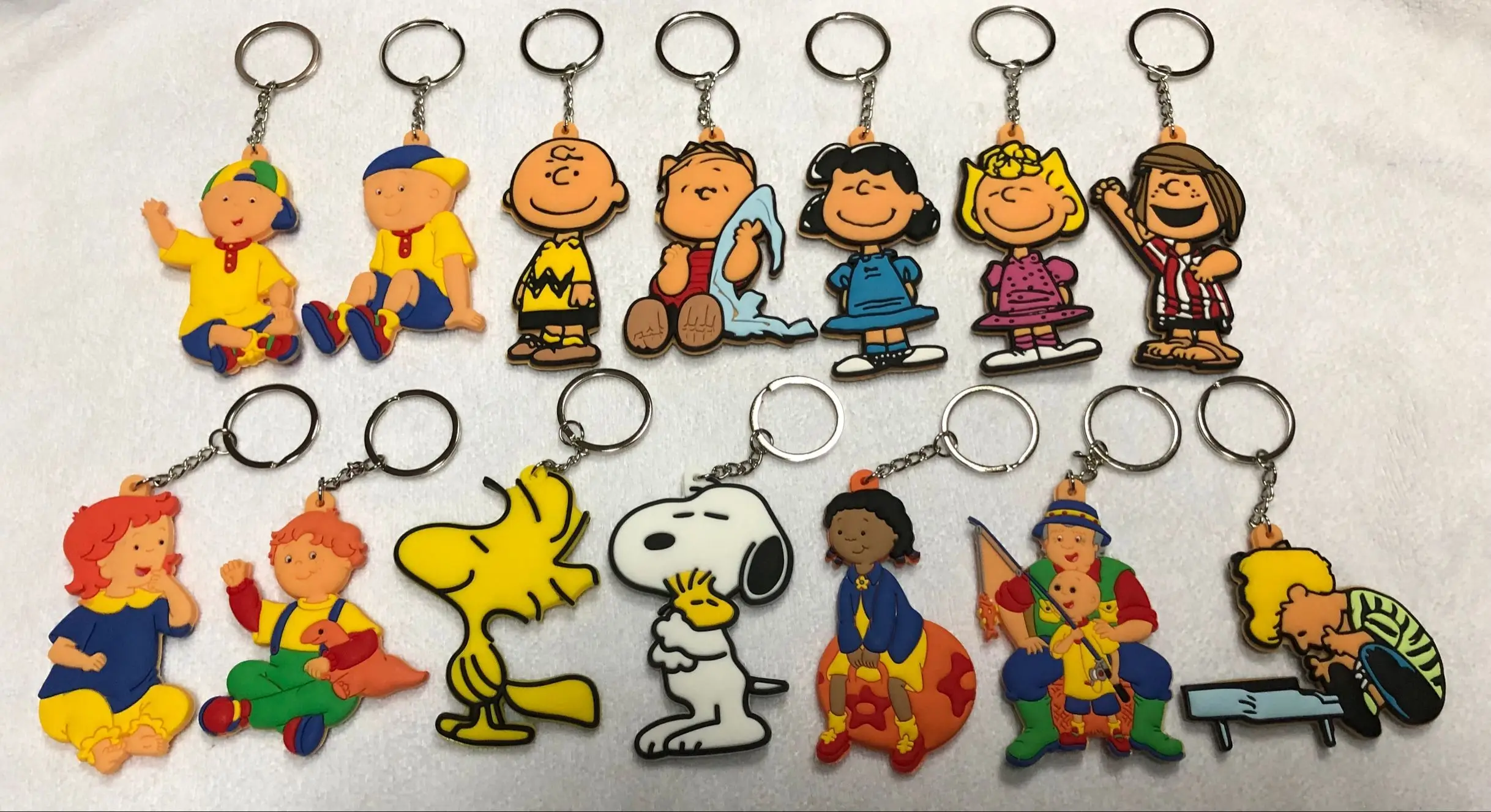IVYYE 1PCS White Dog Charlie Anime Key Chain PVC Figure Keyring cute Toys Keychain Keyholder Birthday Gift Unisex NEW
IVYYE 1PCS White Dog Charlie Anime Key Chain PVC Figure Keyring cute Toys Keychain Keyholder Birthday Gift Unisex NEW