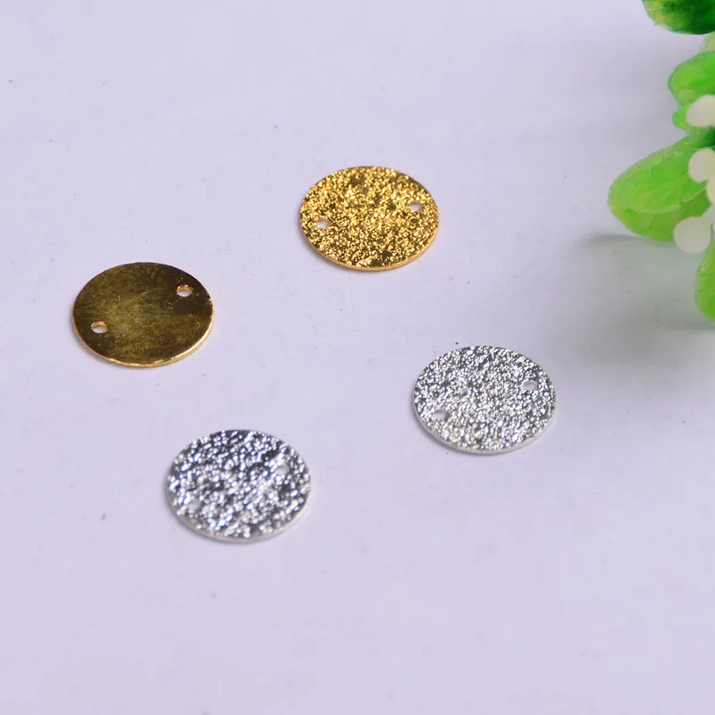 50pcs 10mm Gold/sliver color diy accessories necklace pendant vintage handmade jewelry Round shape favourite charming
50pcs 10mm Gold/sliver color diy accessories necklace pendant vintage handmade jewelry Round shape favourite charming