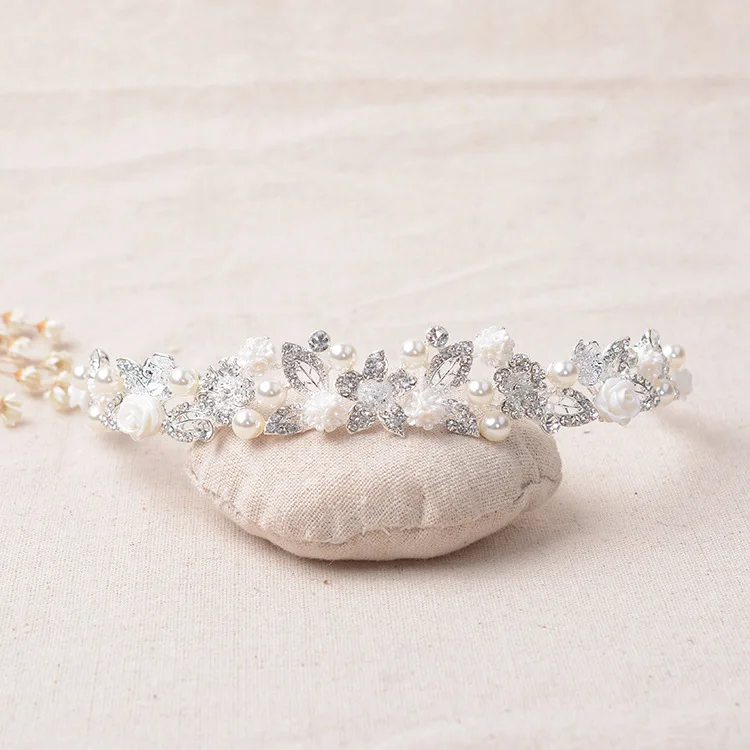 New Fashion Crystal Pearl Headbands Wedding Accessories Bridal Hair Jewelry Rhinestone Headpieces Bride Headdress Tiaras Jewelry
New Fashion Crystal Pearl Headbands Wedding Accessories Bridal Hair Jewelry Rhinestone Headpieces Bride Headdress Tiaras Jewelry