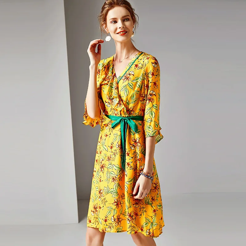 2019 Summer Women's Dress High Quality V-neck Outside 100% Real Silk Elegant Dress Three Quarter Sleeve Printng Casual Dress
2019 Summer Women's Dress High Quality V-neck Outside 100% Real Silk Elegant Dress Three Quarter Sleeve Printng Casual Dress