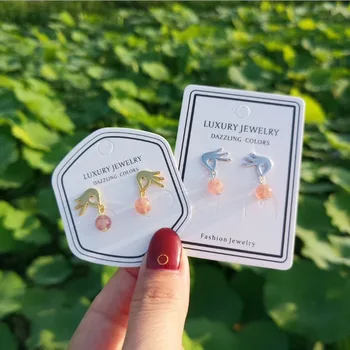 KOFSAC 2018 Original Creative 925 Sterling Silver Cute Gesture Strawberry Crystal Stud Earrings For Women Fashion Jewelry Gifts
KOFSAC 2018 Original Creative 925 Sterling Silver Cute Gesture Strawberry Crystal Stud Earrings For Women Fashion Jewelry Gifts