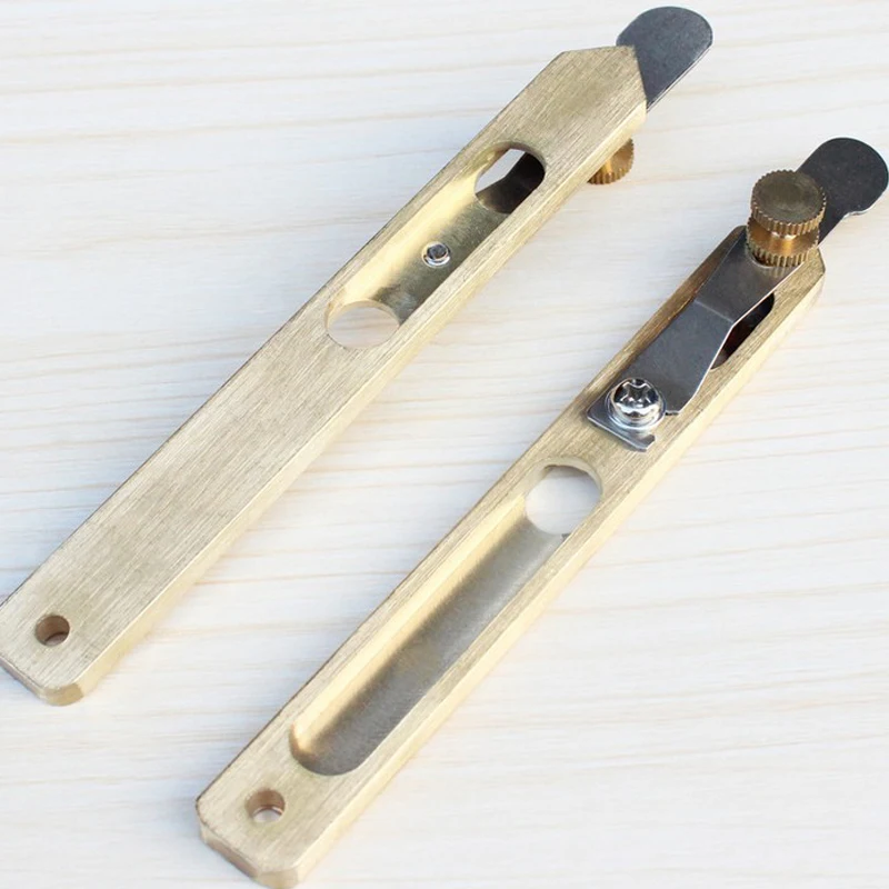 Leather Craft Tools DIY Incision Cutter Knife Copper Trimming Knife with Blade Leather Cutting Tool Patchwork Fabric splitter
Leather Craft Tools DIY Incision Cutter Knife Copper Trimming Knife with Blade Leather Cutting Tool Patchwork Fabric splitter