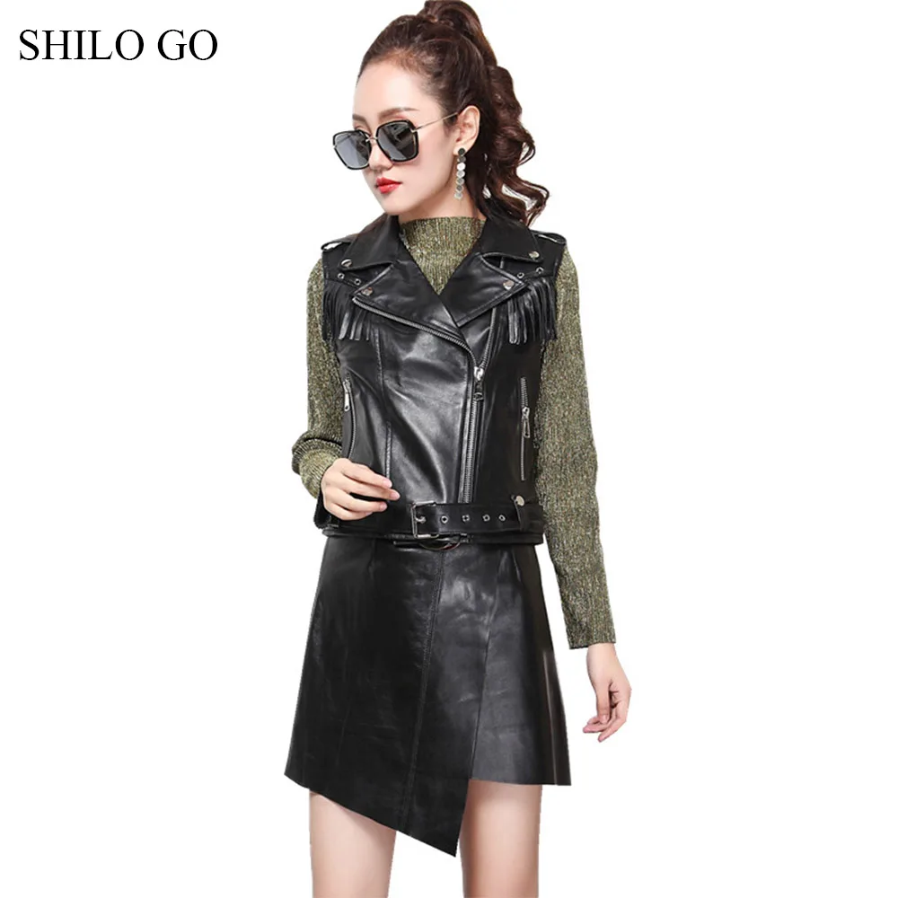 SHILO GO Leather Vest Womens Spring Fashion sheepskin genuine leather Vest button lapel collar tassel shoulder zipper locomotive
SHILO GO Leather Vest Womens Spring Fashion sheepskin genuine leather Vest button lapel collar tassel shoulder zipper locomotive