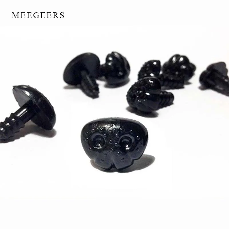 100pcs/bag Black Plastic Safety Noses For Teddy Bear Doll Animal Puppet Crafts Children DIY Doll toys Accessories dog Nose
100pcs/bag Black Plastic Safety Noses For Teddy Bear Doll Animal Puppet Crafts Children DIY Doll toys Accessories dog Nose