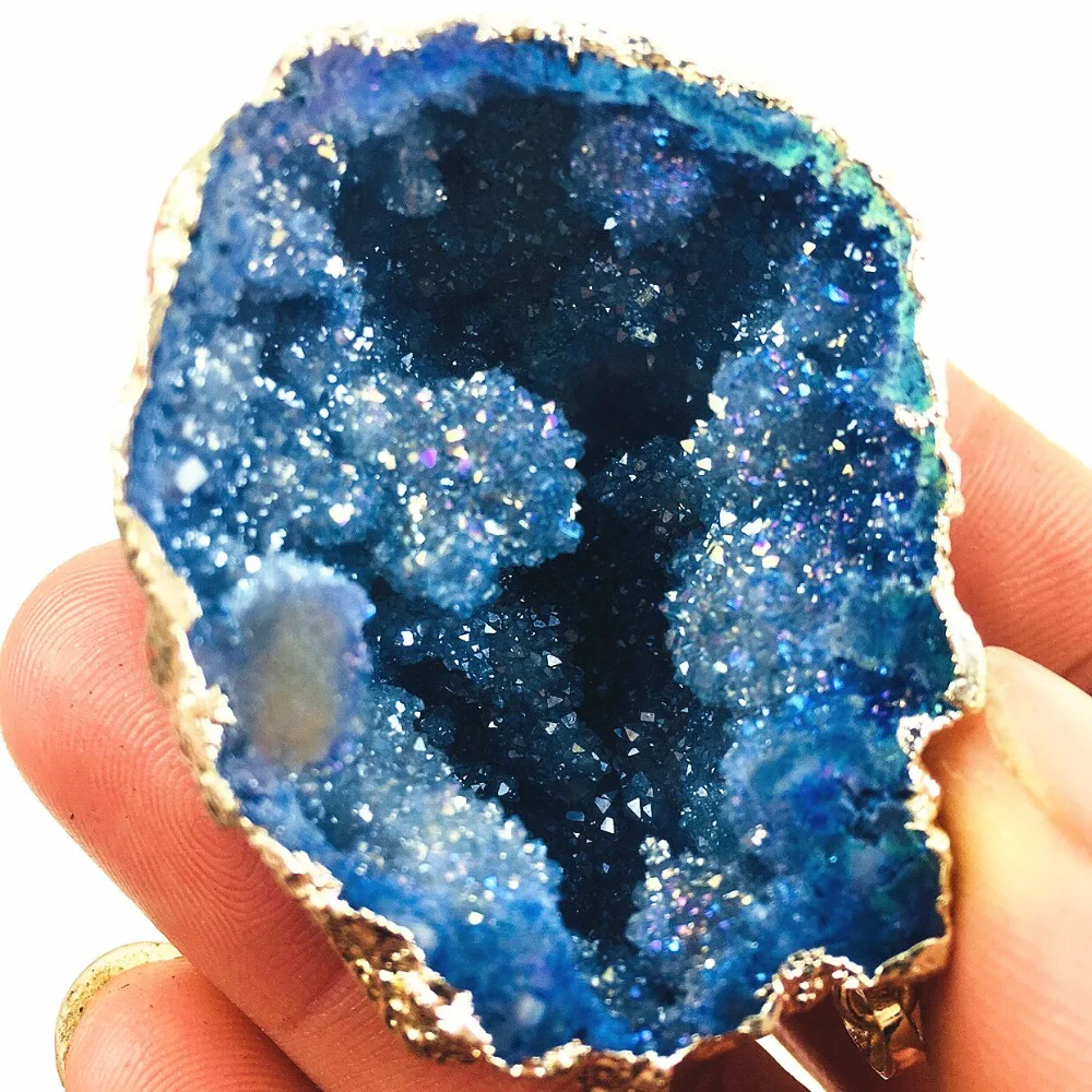 2pcs natural agate chip crystal cave chip crystal cluster quartz point plated Brazilian mineral specimen Christmas gift
2pcs natural agate chip crystal cave chip crystal cluster quartz point plated Brazilian mineral specimen Christmas gift