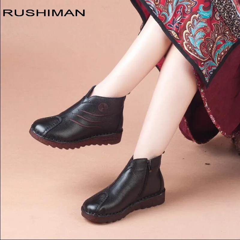 2018 Winter Genuine Leather Ankle Boots Velvet Handmade Lady soft Flat shoes comfortable Casual Moccasins pregnant women's shoes
2018 Winter Genuine Leather Ankle Boots Velvet Handmade Lady soft Flat shoes comfortable Casual Moccasins pregnant women's shoes