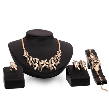 2016 Fantastic Rosed Gold-color Necklace Earrings Bracelet Ring Rhinestone Plant Wedding Jewelry Sets parure bijoux femme
2016 Fantastic Rosed Gold-color Necklace Earrings Bracelet Ring Rhinestone Plant Wedding Jewelry Sets parure bijoux femme