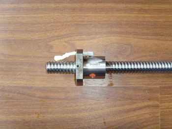 1 set SFU2005 ball screw 300mm length screw shaft with one single ball nut no end machined
1 set SFU2005 ball screw 300mm length screw shaft with one single ball nut no end machined