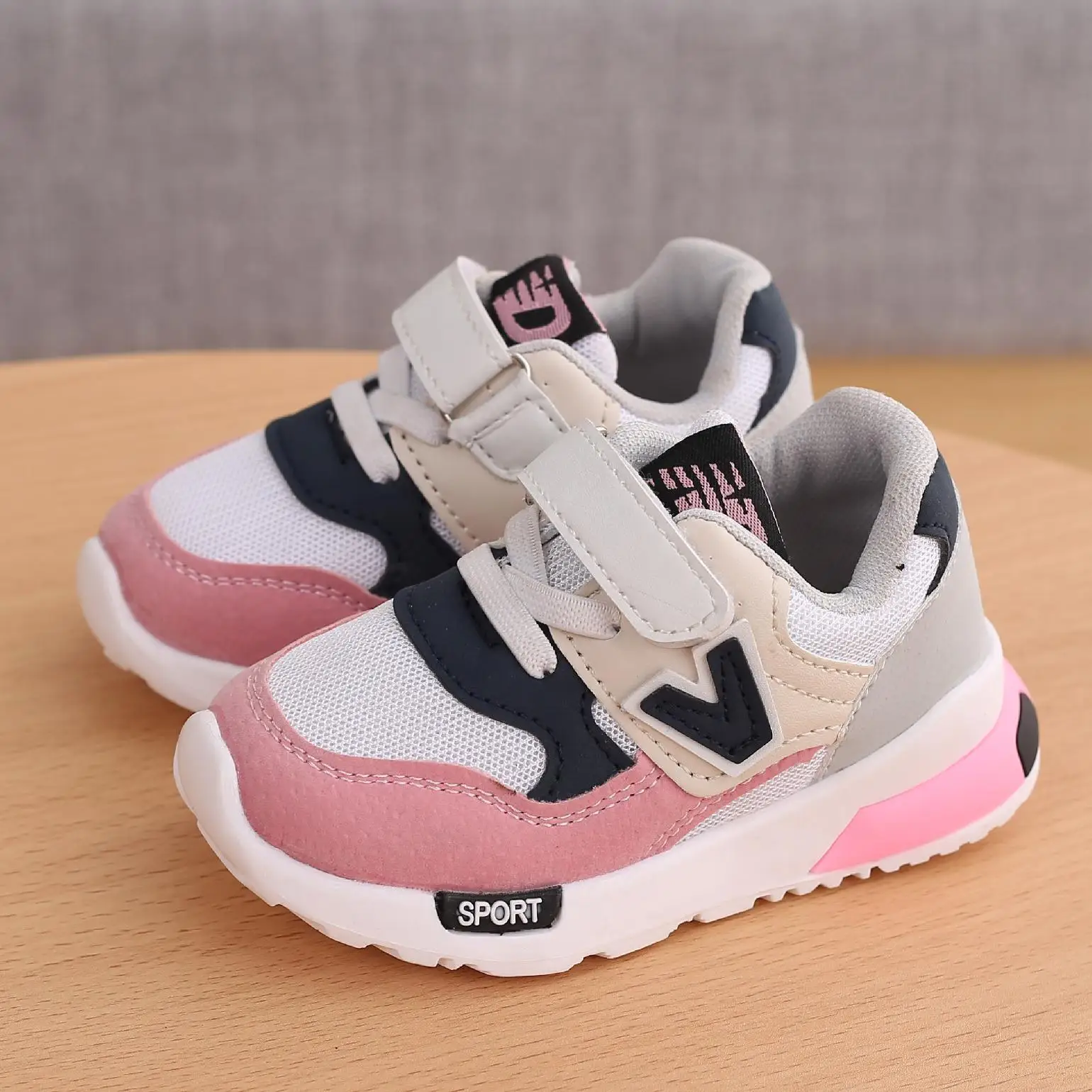 Spring Autumn Baby Boys Girls Sneaker Breathable Striped Kids Casual Shoes Winter Keep Warm Brushed Children Sneakers Bj17212
Spring Autumn Baby Boys Girls Sneaker Breathable Striped Kids Casual Shoes Winter Keep Warm Brushed Children Sneakers Bj17212