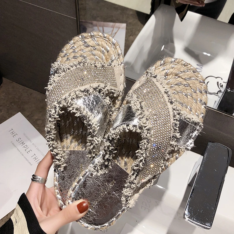 Women Summer Bohemian Laser Rhinestone Brand Flax Low Heels Sandals Girls Beach Designer Sexy Open Toe Outdoor Party Flip Flop
Women Summer Bohemian Laser Rhinestone Brand Flax Low Heels Sandals Girls Beach Designer Sexy Open Toe Outdoor Party Flip Flop